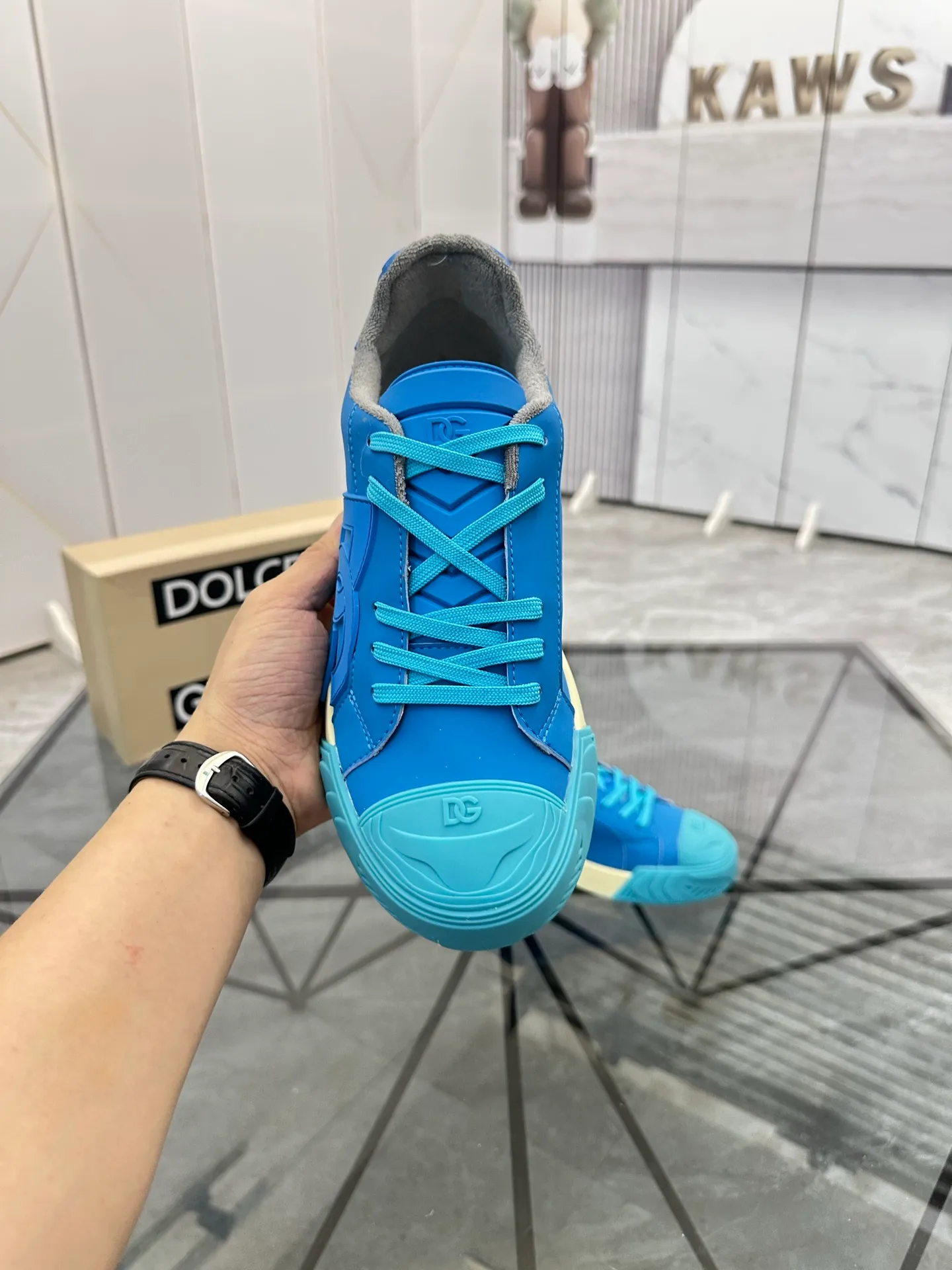 Men's shoes for sale 💰: 💰P500¥ Product trademark: DG* "Dolce & Gabbana*" low-cut casual shoes Regular size: 35-45 (can be customized to 46) Couple style Product material: imported silk leather upper, breathable lining, original outsole. Number: 803